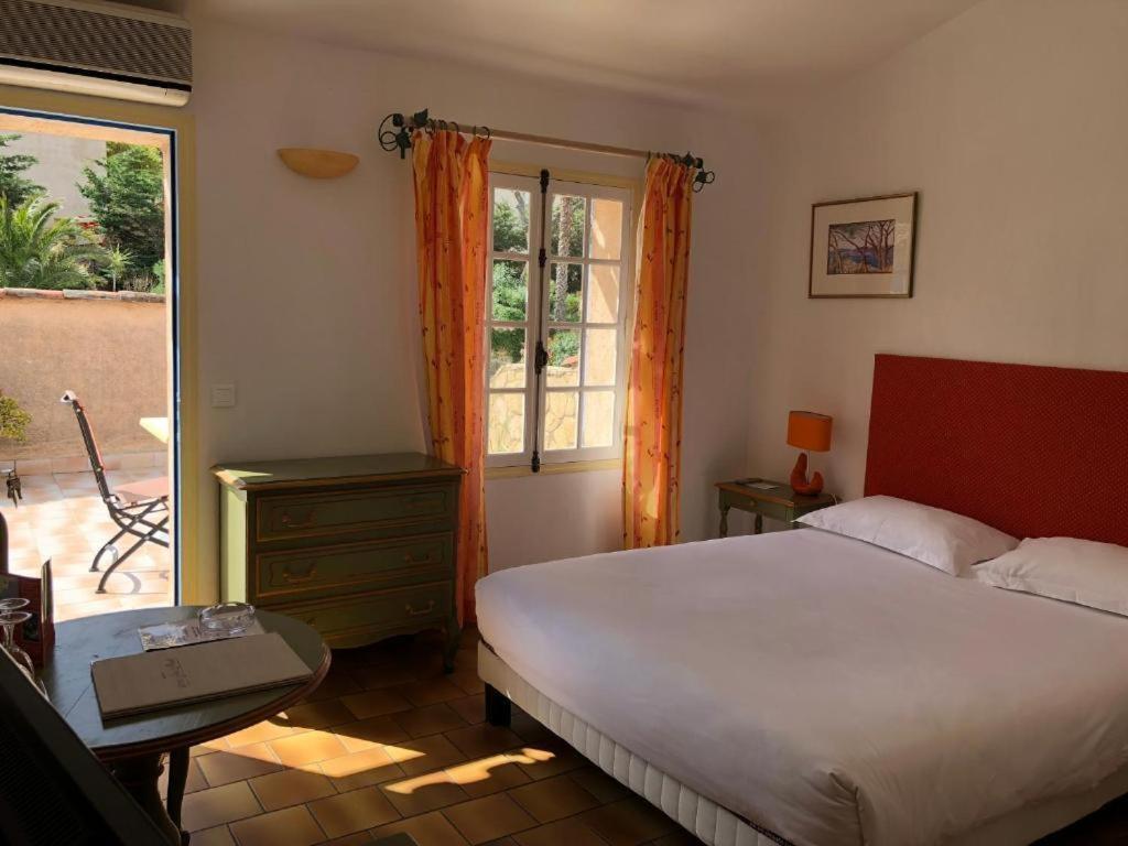 Hotel Jas Neuf Sainte-Maxime Room photo